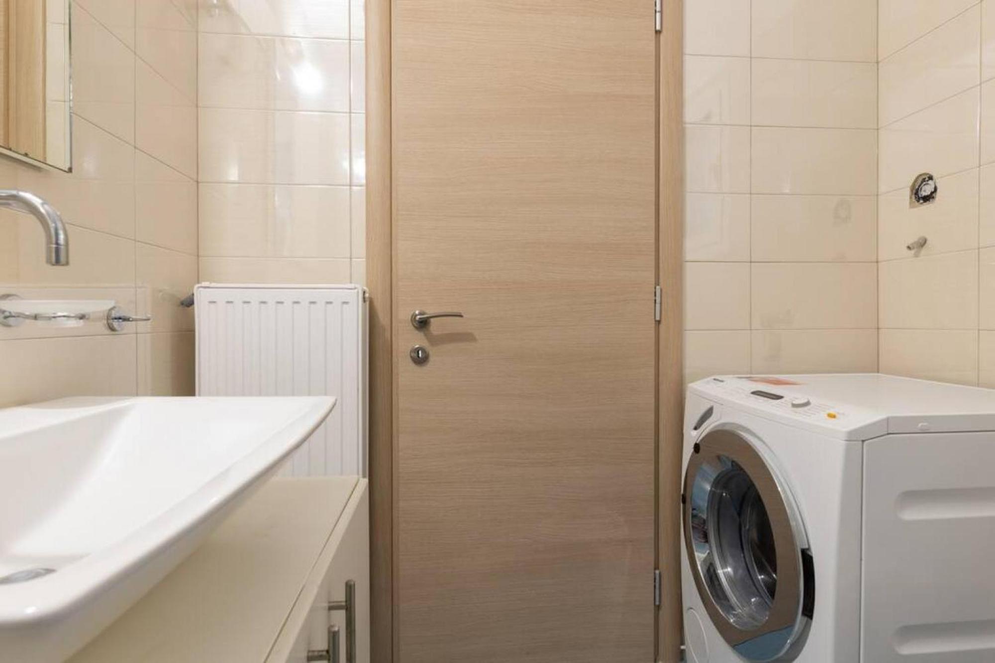 Apartment Petralona Dazzling Floor 1bdap Athens